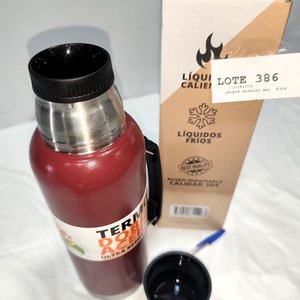 Termo Tipo Americano Rojo Lyss Doble Tapa Acero Inoxidable - imagen 2