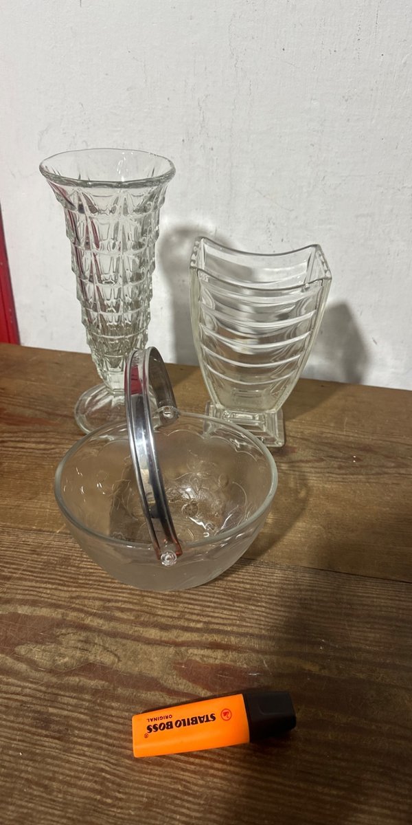 Juego de Floreros y Cesta de Vidrio