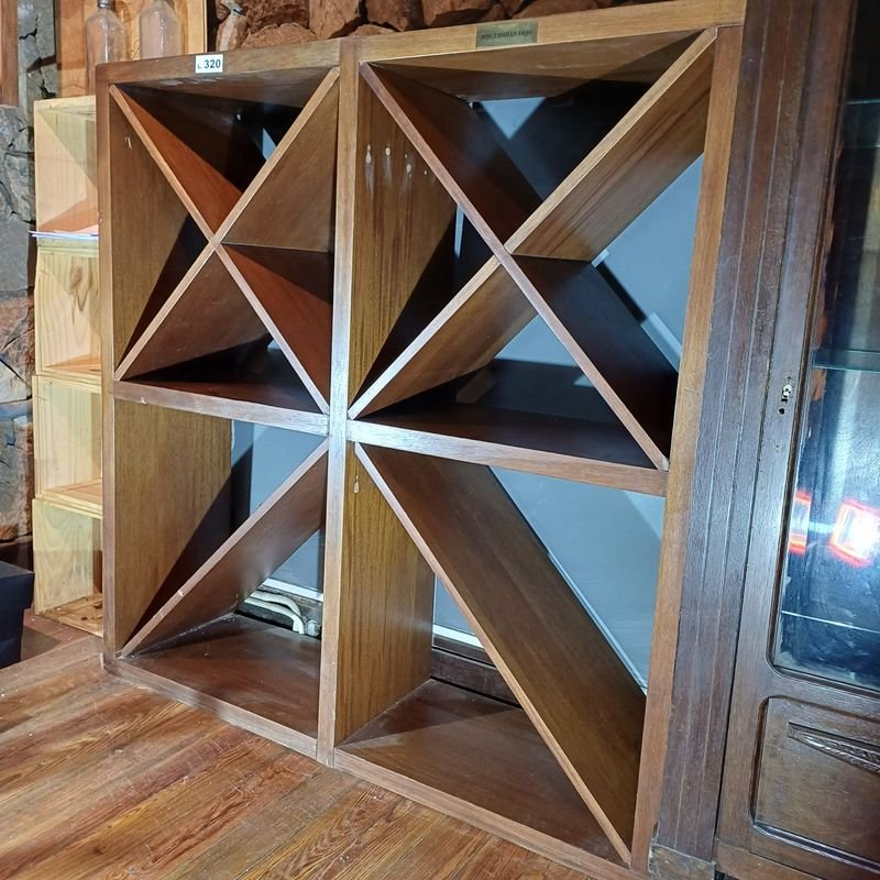 Estanteria en forma de X, medidas: 1,26m x 35cm x 1,30m - imagen 3