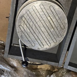 Lote de Accesorios de Precisión para Rectificadora: Platos Magnéticos, Mordazas y Más - imagen 46