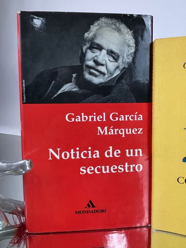 Colección de libros de Gabriel García Márquez - imagen 2