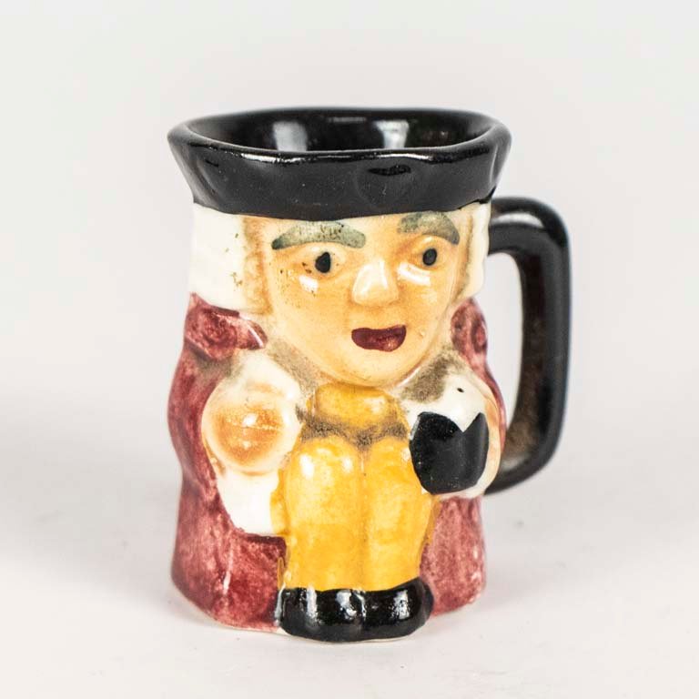 Lote siguiente: Jarra de cerveza cerámica Staffordshire - Medidas: alto 5cm