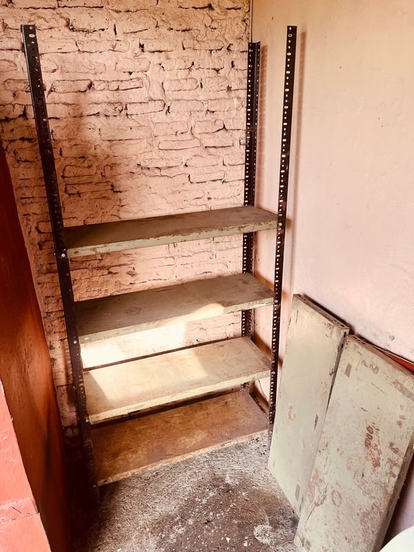 Estantería Metálica con 6 Estantes