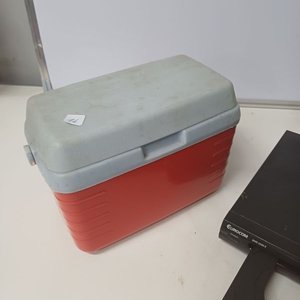 Reproductor DVD Eurocom y Mini Conservadora Roja - imagen 4