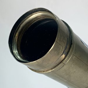 Catalejo Antiguo de Metal y Cuero con Trípode Telescópico - imagen 3