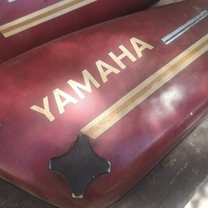 Tapas de Tanque de Combustible Yamaha RD - imagen 2