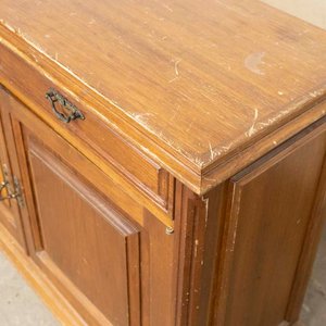 Aparador de Madera con Dos Puertas y Dos Cajones - imagen 2