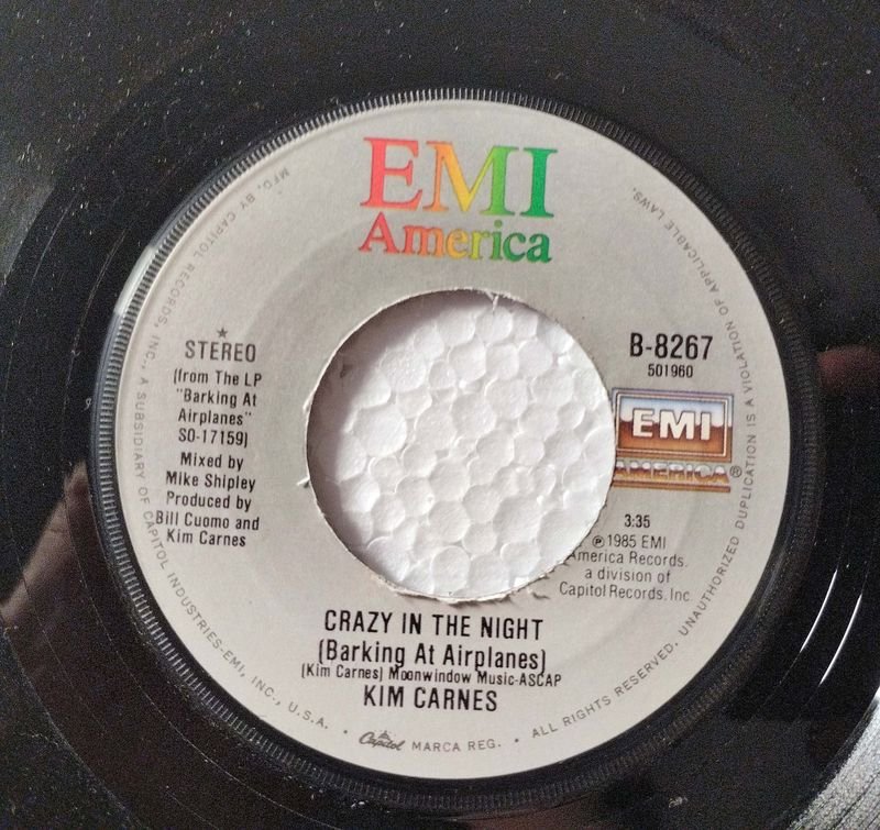 Vinilo de Kim Carnes: "Crazy In The Night" (1985) - imagen 4