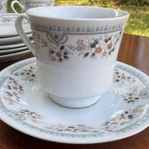 5 tacitas y 6 platillos en porcelana china - imagen 2