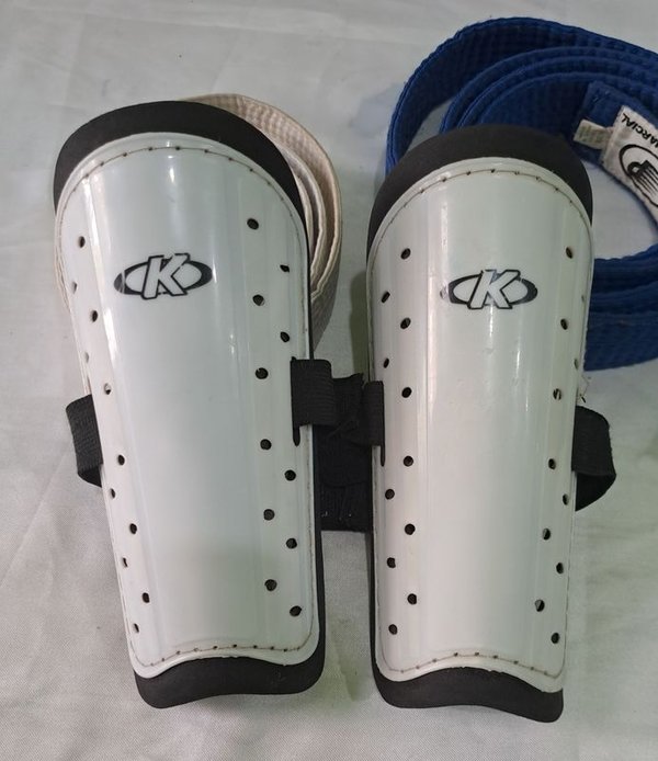Accesorios deportivos para niños en excelente condición - imagen 3