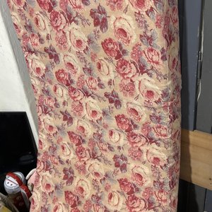 Lote anterior: Colchón de una plaza con estampado floral