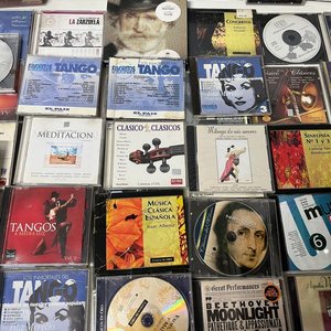Lote de 50 CDs de Música Clásica y 11 Juegos de PlayStation - imagen 10