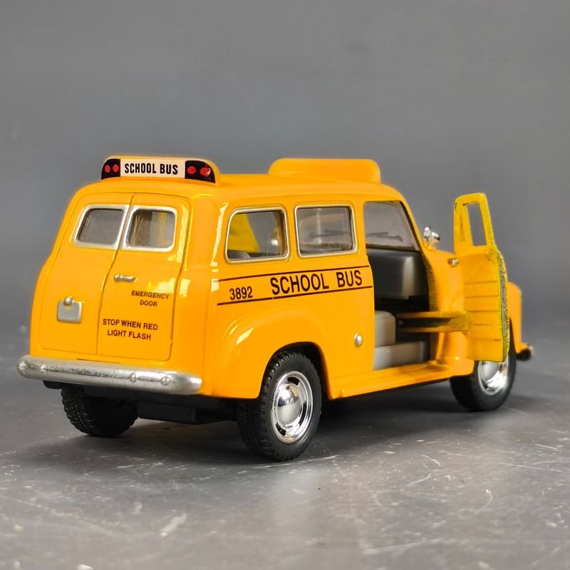 Modelo de Autobús Escolar Chevrolet 1950 a Escala 1/43 - imagen 5