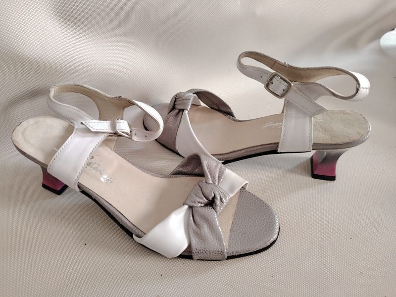 Item 881209 - Image 0