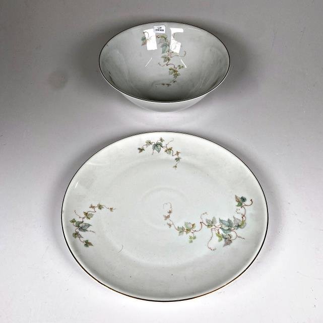 Juego de Porcelana Alemana Hutschenreuther Hohenberg: Centro y Bandeja Decorados con Flores