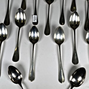 Quince Cucharas de Postre Christofle de Metal Plateado - imagen 3