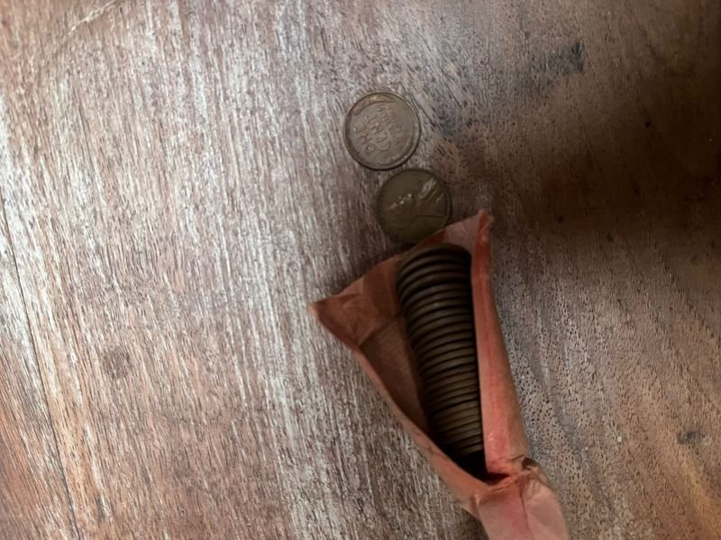 Monedas de un centavo, papel moneda y accesorios - imagen 4