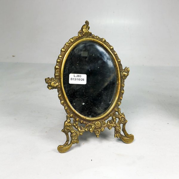 Espejo de Sobremesa Ovalado en Bronce con Detalles Florales