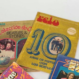 Lote de Revistas Pelo y Colección de Beatles - imagen 2
