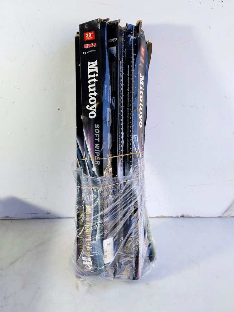 Juegos de Escobillas Limpiaparabrisas Mitutoyo 20" y 22"
