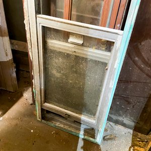 Ventana de Aluminio y Vidrio Usada - 55 x 135 cm - imagen 4