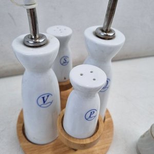 Juego de Mesa con Aceitera, Vinagrera, Salero, Pimentero, Figura de Chef y Servilleteros - imagen 4