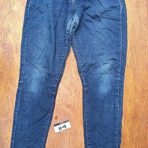 Lote de Ropa Femenina: Jeans, Remeras, Musculosas y Más - imagen 8