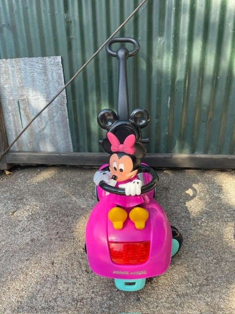 Coche juguete Disney Princess - imagen 3