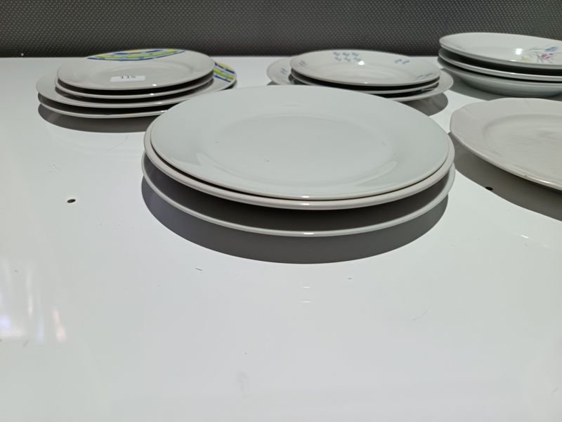 Item 879980 - Image 1