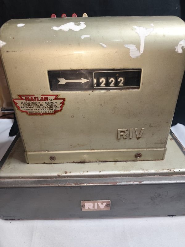 Caja registradora antigua con sus llaves - imagen 6
