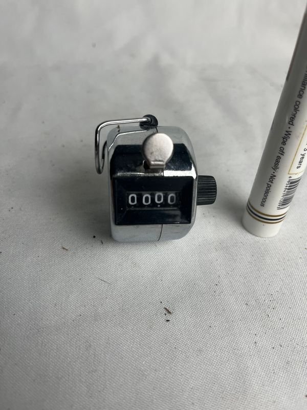 Contador de ganado con pantalla digital y dial rotativo - imagen 4
