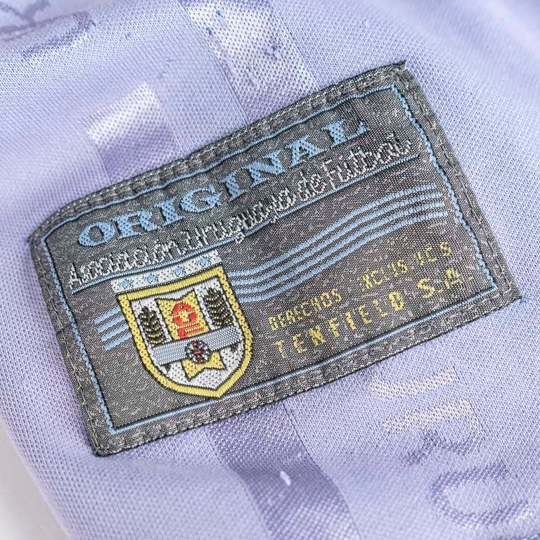 Camiseta de la selección de Uruguay oficial de tienda N°10 modelo del año 2000 - imagen 3