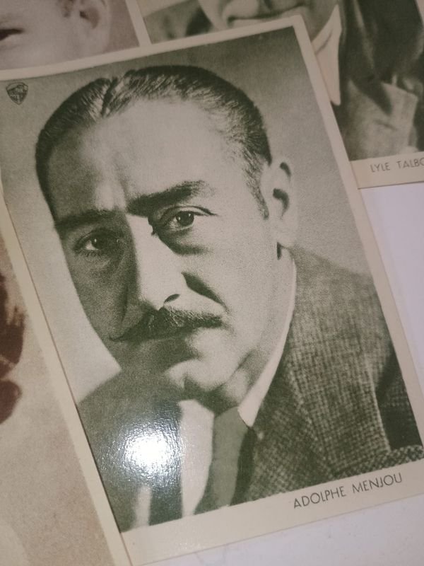 Colección de postales antiguas con actrices y actores del pasado - imagen 3