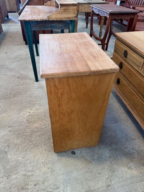 Item 877814 - Image 1