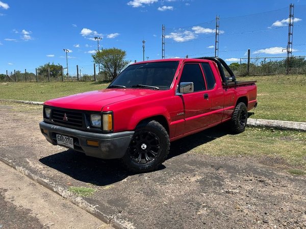Camioneta Mitsubishi L200 Cabina Extendida Nafta 1997 - imagen 1