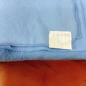 Lote de Cortinas y Telas: Voile Crudo, Baño, Viyela y Polar - imagen 6