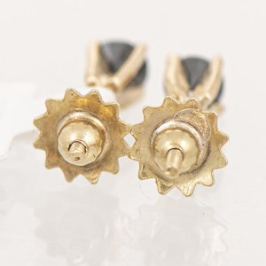 Par de Tornillos de Oro 18k con Brillantes Negros - imagen 2