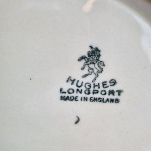 Importante Sopera Antigua de Loza Inglesa Hughes Longport con Diseño Geométrico - imagen 4