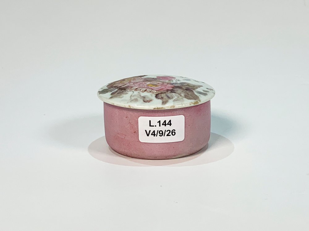Cofre Cilíndrico de Porcelana Rosa con Decoración Floral