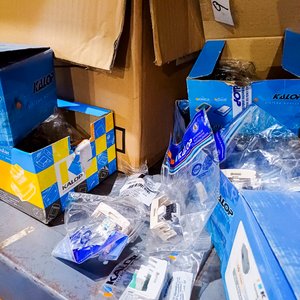 Lote siguiente: Caja con modulos Kalop 150