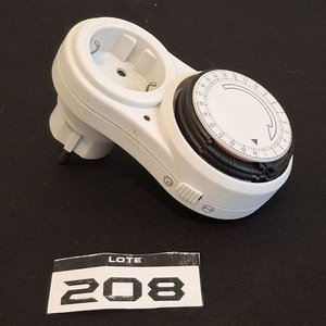 Lote de Artículos Eléctricos: Adaptadores, Temporizador, Placas y Sensor - imagen 4
