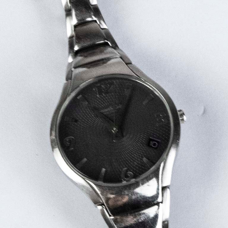 Lote anterior: Reloj Kenneth Cole en buen estado