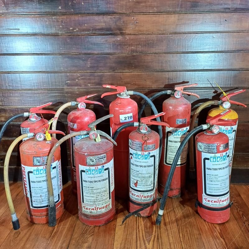 Lote anterior: Extintores de incendio rojos de 4Kg