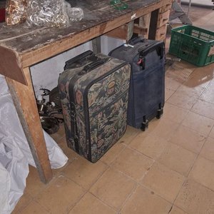 Lote de Dos Mesas de Trabajo de Madera - imagen 4