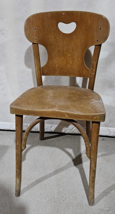Silla de madera