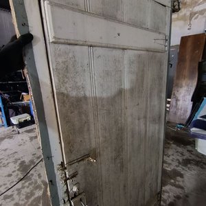 Puerta de Madera Antigua con Marco y Cerradura - imagen 4