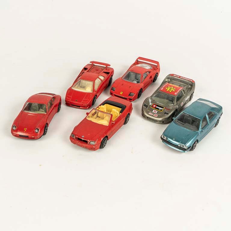 6 autos colección Burago escala 1/43