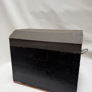 Baúl de Madera Antiguo con Tapa Curva - imagen 4