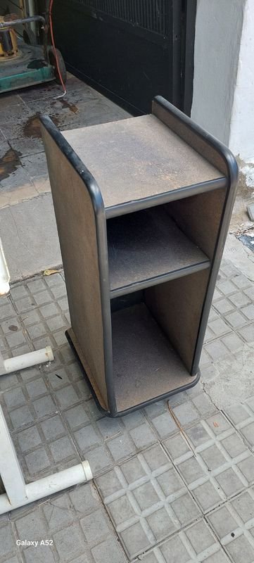 Base de mesa plegable y estante de MDF - imagen 4