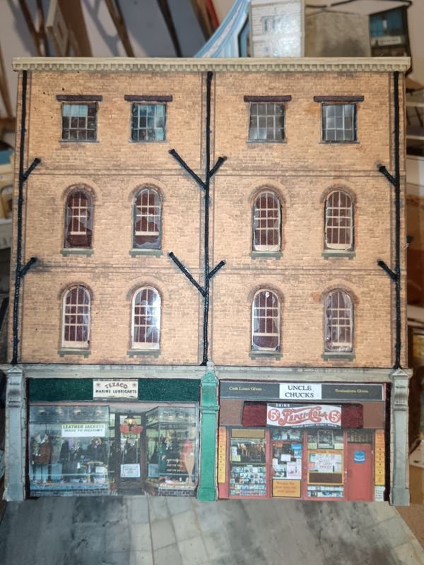 Item 895382 - Image 1